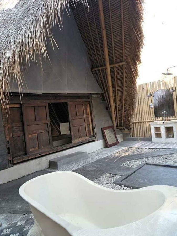 Eco dive resort Alycastre Maumere Esterno foto